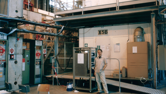 Hubert in front of the data room in building 190 in Meyrin photo